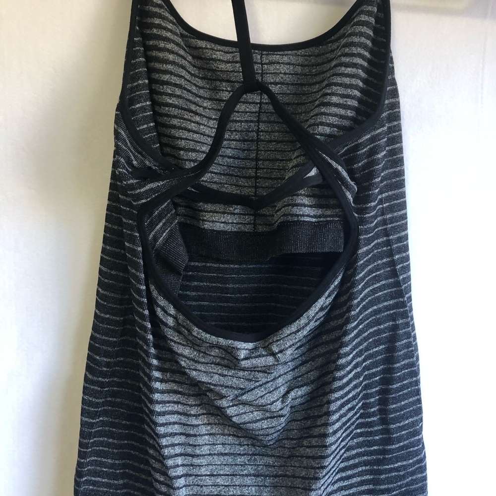 Fabletics top - Picture 3 of 5